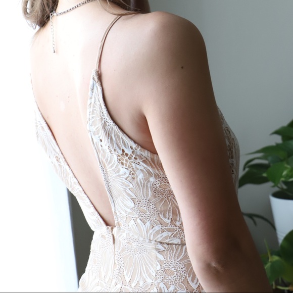 NWT Lace slit maxi dress - Picture 7 of 8